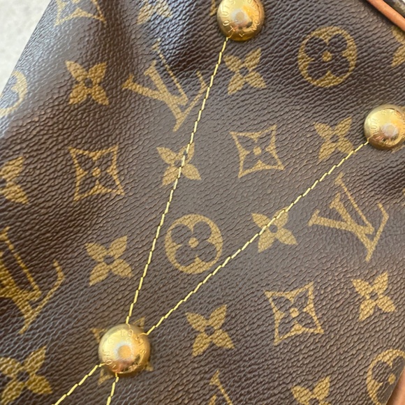 Louis Vuitton purse - Picture 6 of 7